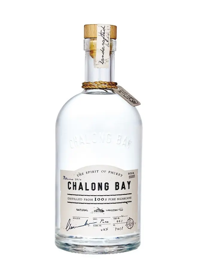 CHALONG BAY Rum 40% (Avec Etui)